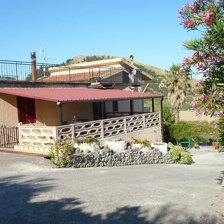 Casa Ciravolo * Contessa Entellina